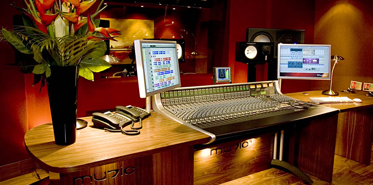 Music 4 Custom audio desk