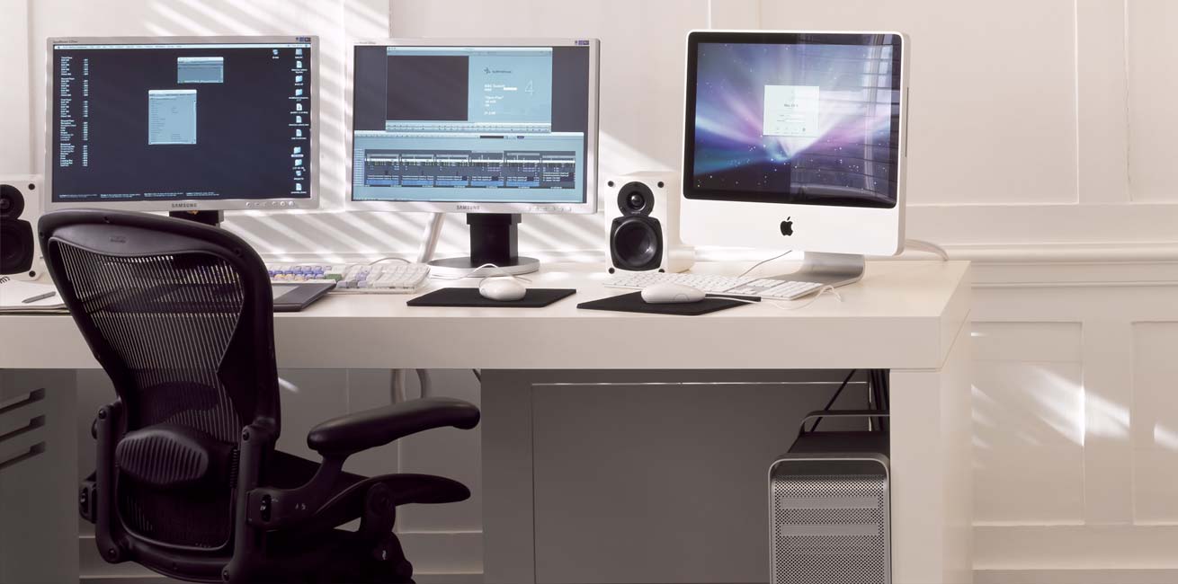 Whitehouse studios edit desk